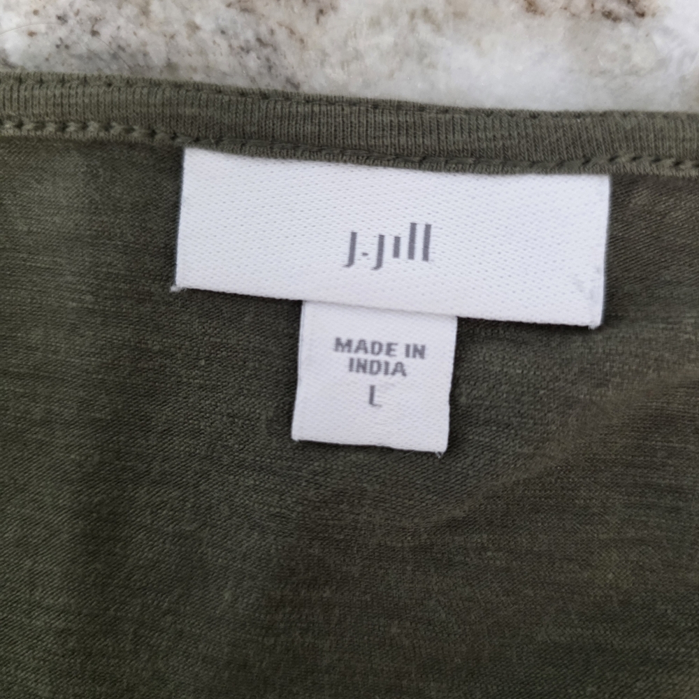 J. Jill Olive Green Women's Top with Button Sleeve Detail Size Large - Picture 6 of 8